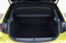 Peugeot 208 5